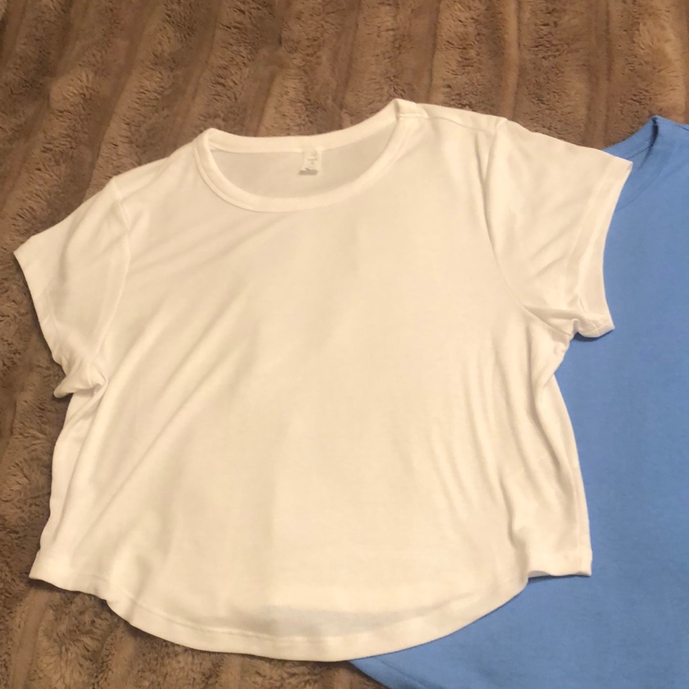 2 Old Navy Active Tees